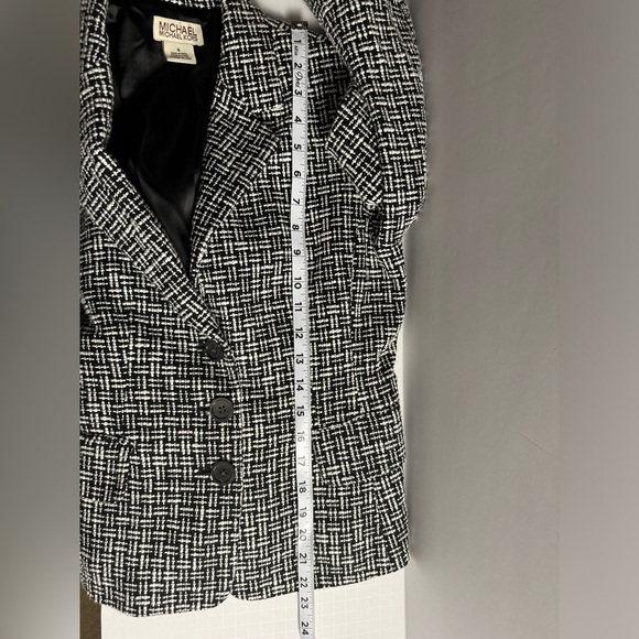 Michael Kors Blazer size 4 - Picture 11 of 11